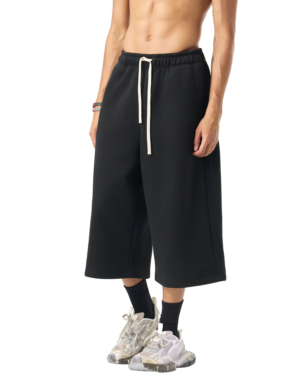 CB on Relaxed Drawstring Three-quarter Sweatpants